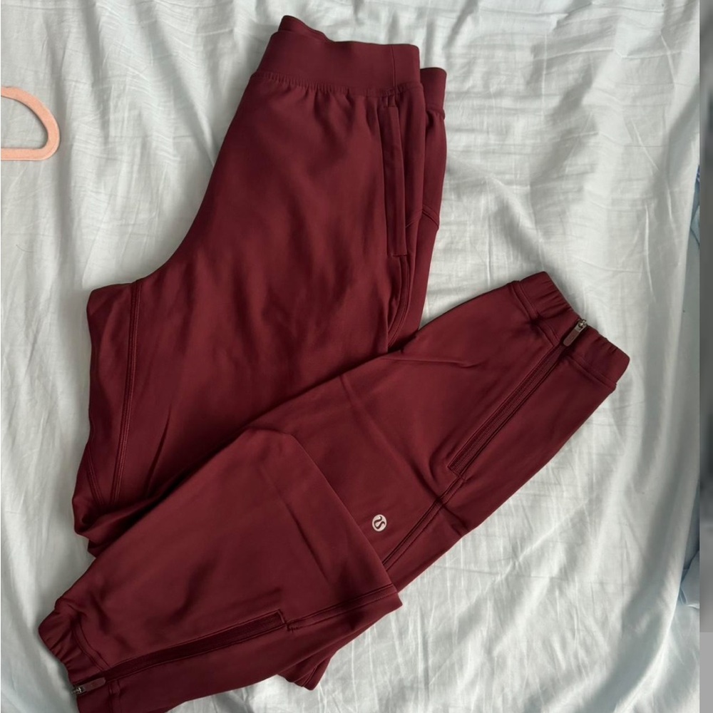 Lululemon adapted state jogger